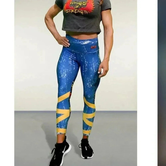WINGS of Strength Crisscross Leggings - Picture 1 of 4